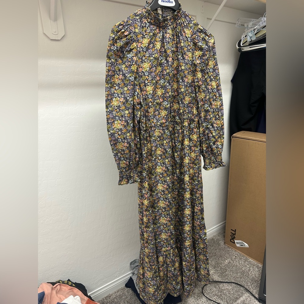 Universal Thread Multicolor Floral Long Sleeve Dress